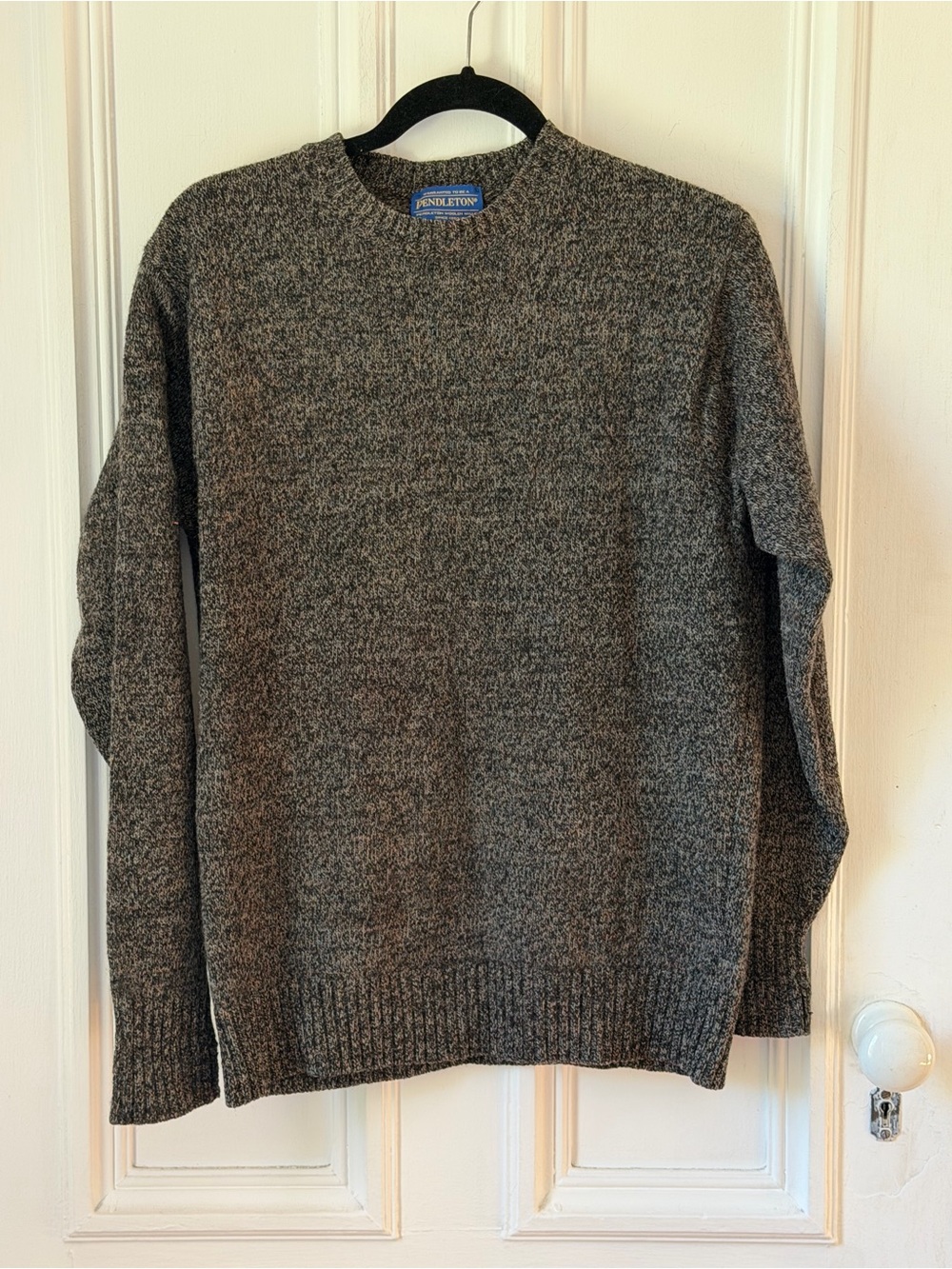Men’s Pendleton Washable Shetland Wool Dark Grey Crewneck Sweater Size Small